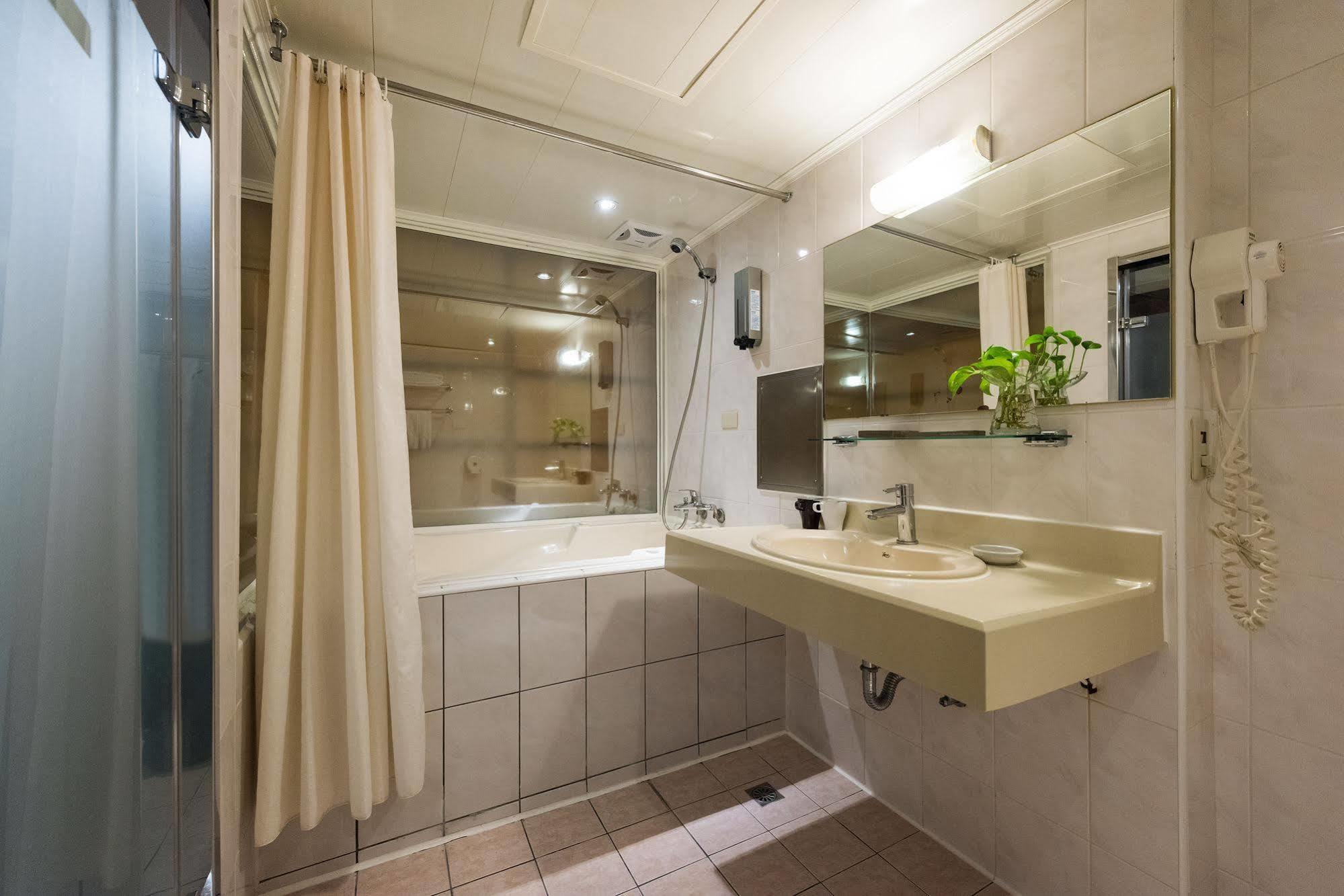 Forward Suites Ⅰ Taipei Exterior photo